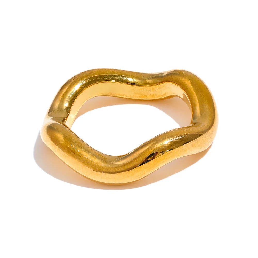 Rocking Waves Ring