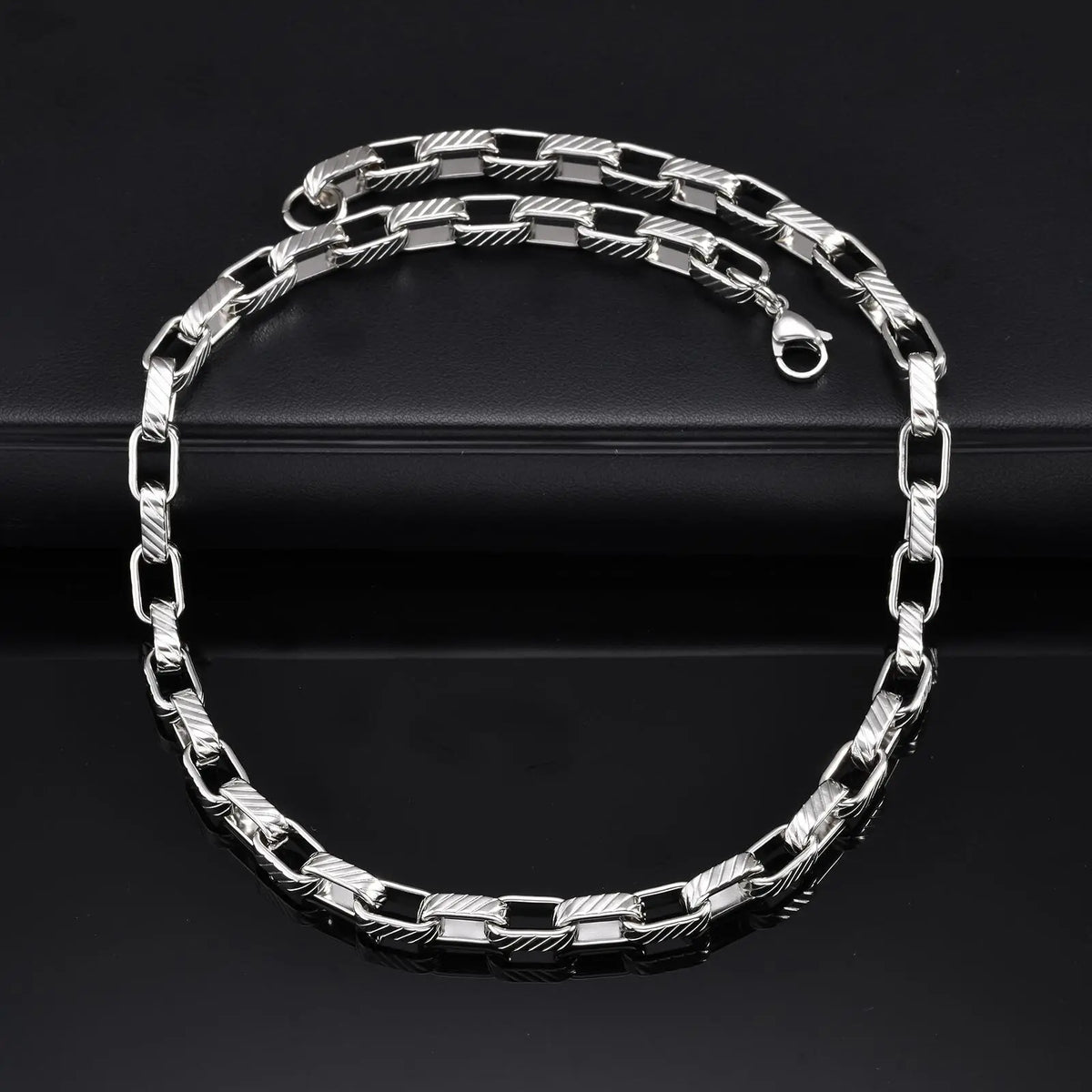 Y2K Embossed Rectangle Chain Necklace