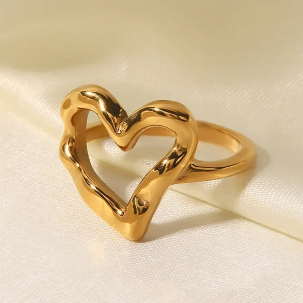 Abstract Love Heart Statement Ring