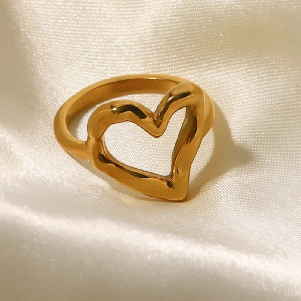 Abstract Love Heart Statement Ring