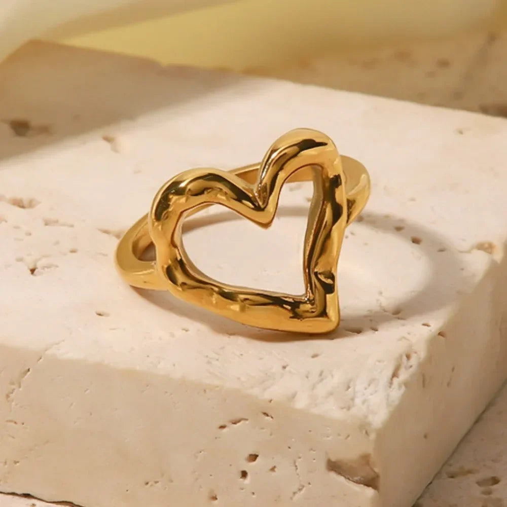 Abstract Love Heart Statement Ring