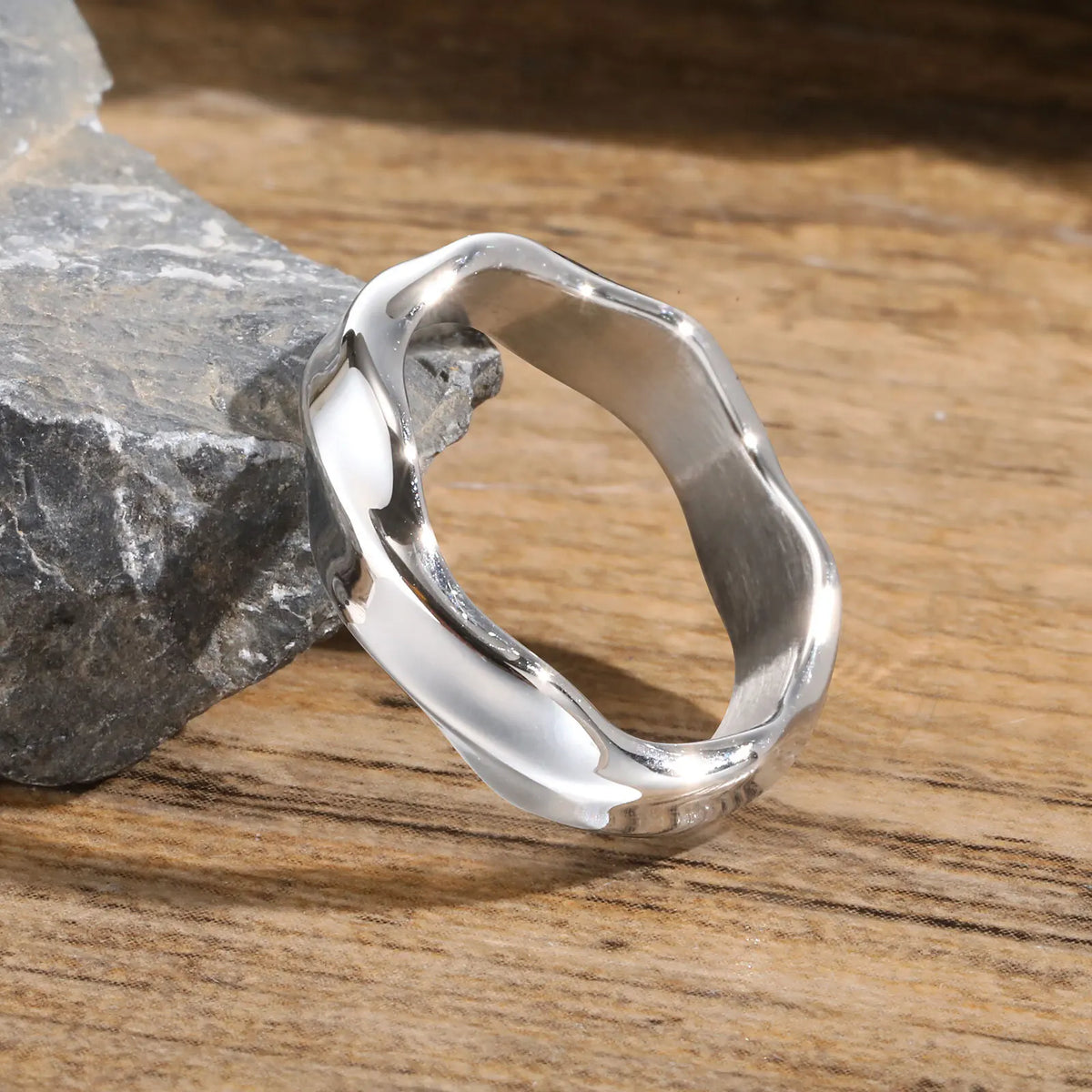 Abstract Y2K Twisted Ring