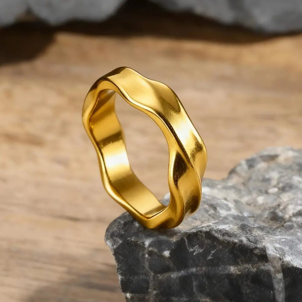 Abstract Y2K Twisted Ring