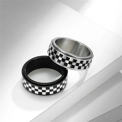 Checkered Spinning Band Ring