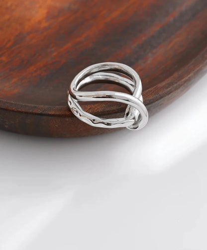 Dainty Aesthetic Twisted Chic Ring