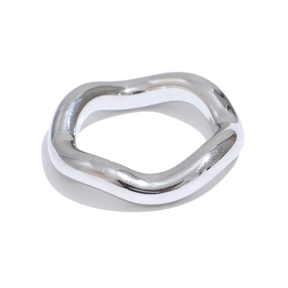 Rocking Waves Ring