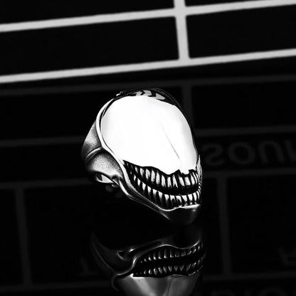 Steel Soldier Alien Skull Ring