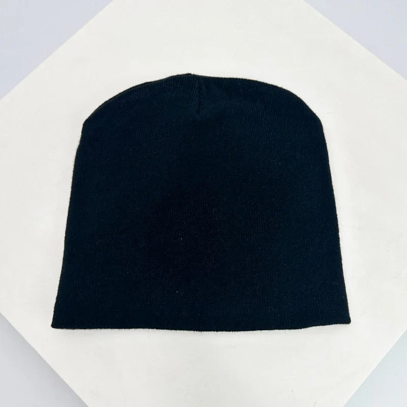 Y2K 8 Ball Graphic Beanie