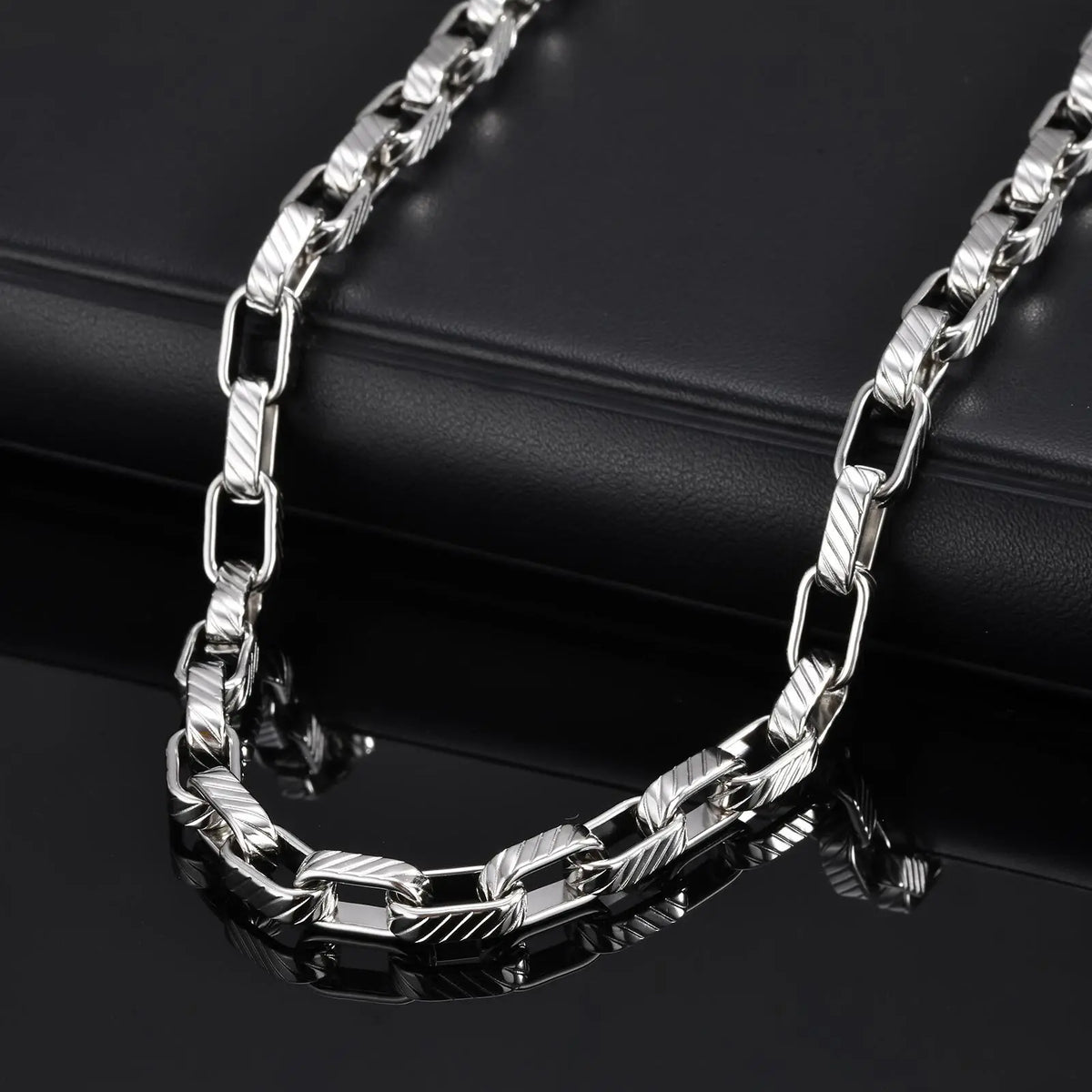 Y2K Embossed Rectangle Chain Necklace