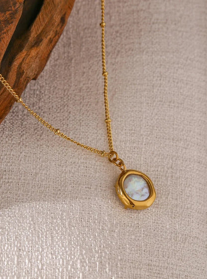 Y2K Faux Pearl Pendant Necklace