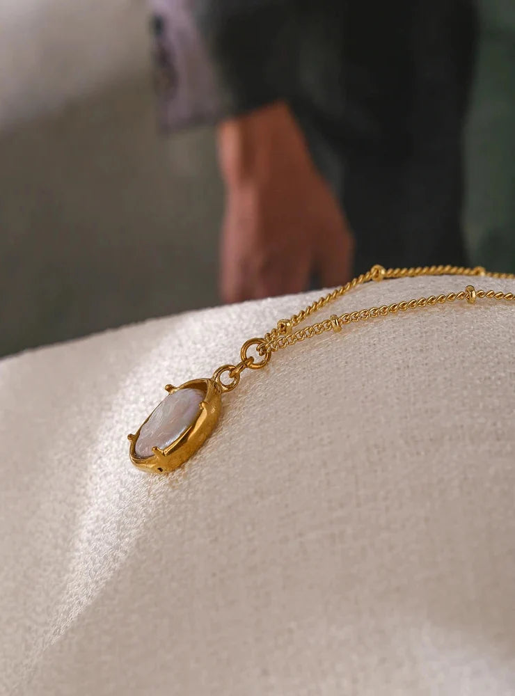 Y2K Faux Pearl Pendant Necklace