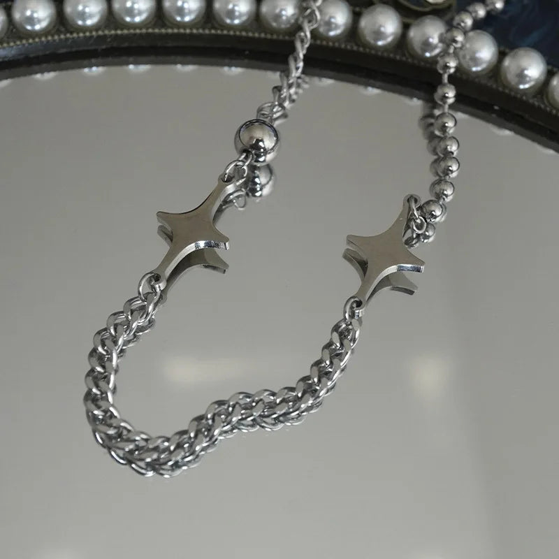 Y2K Interlocked Star Necklace