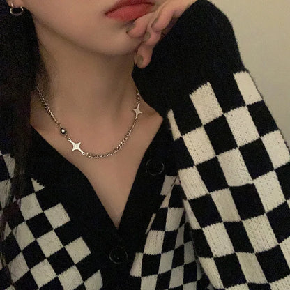 Y2K Interlocked Star Necklace