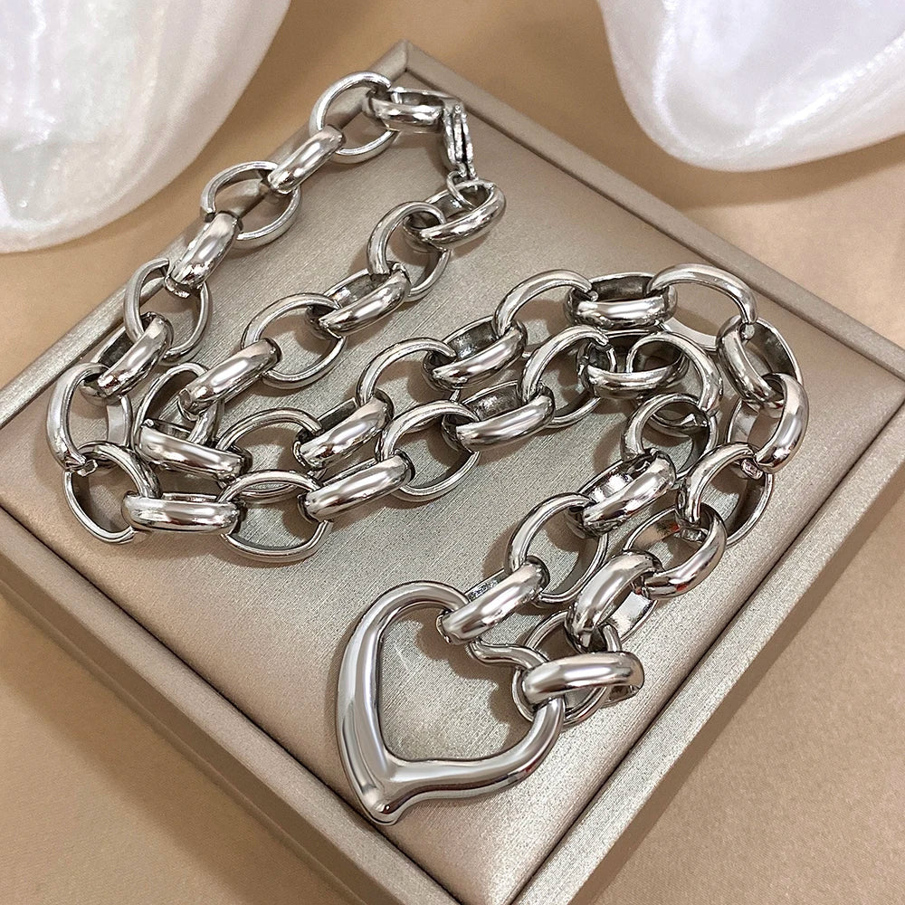 Y2K Irregular Hollow Heart Pendant Thick Necklace