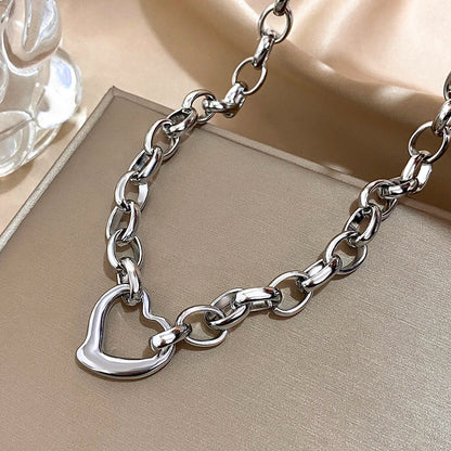 Y2K Irregular Hollow Heart Pendant Thick Necklace