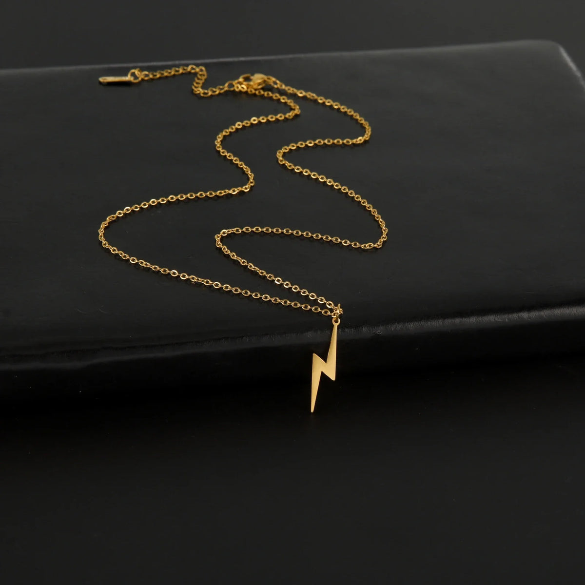 Y2K Lightning Pendant Necklace