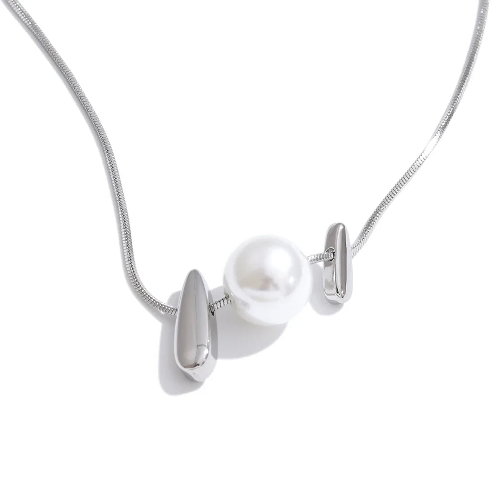 Y2K Simulated Pearl Drop Charm Necklace