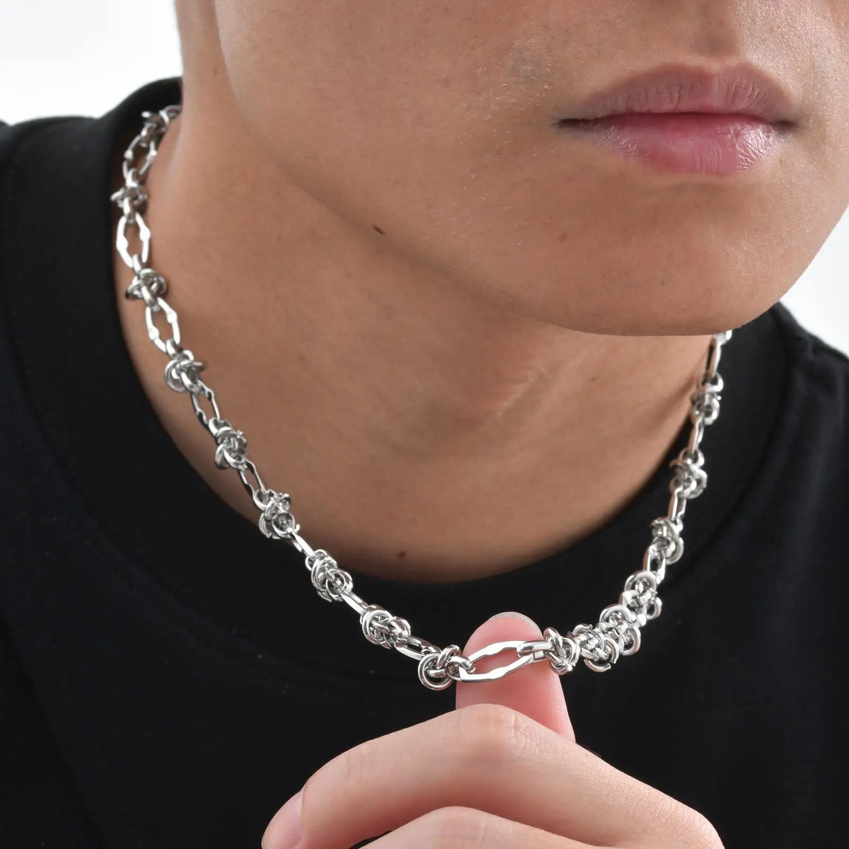 Y2K Thorn Knot Links Necklace