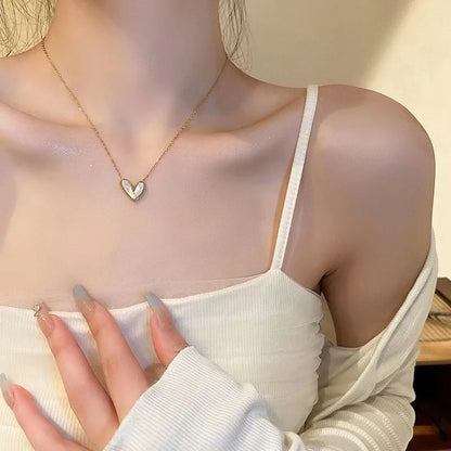 Y2K Vintage Elegant Abstract Love Heart Pendant Necklace