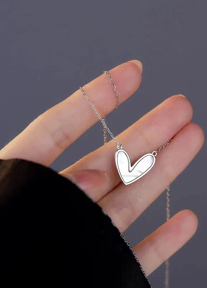 Y2K Vintage Elegant Abstract Love Heart Pendant Necklace
